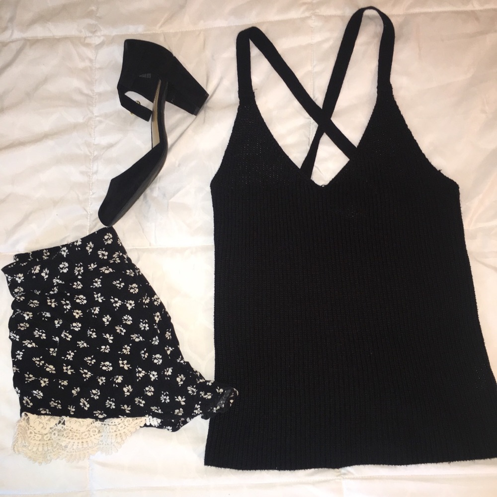 Black knitted tank top